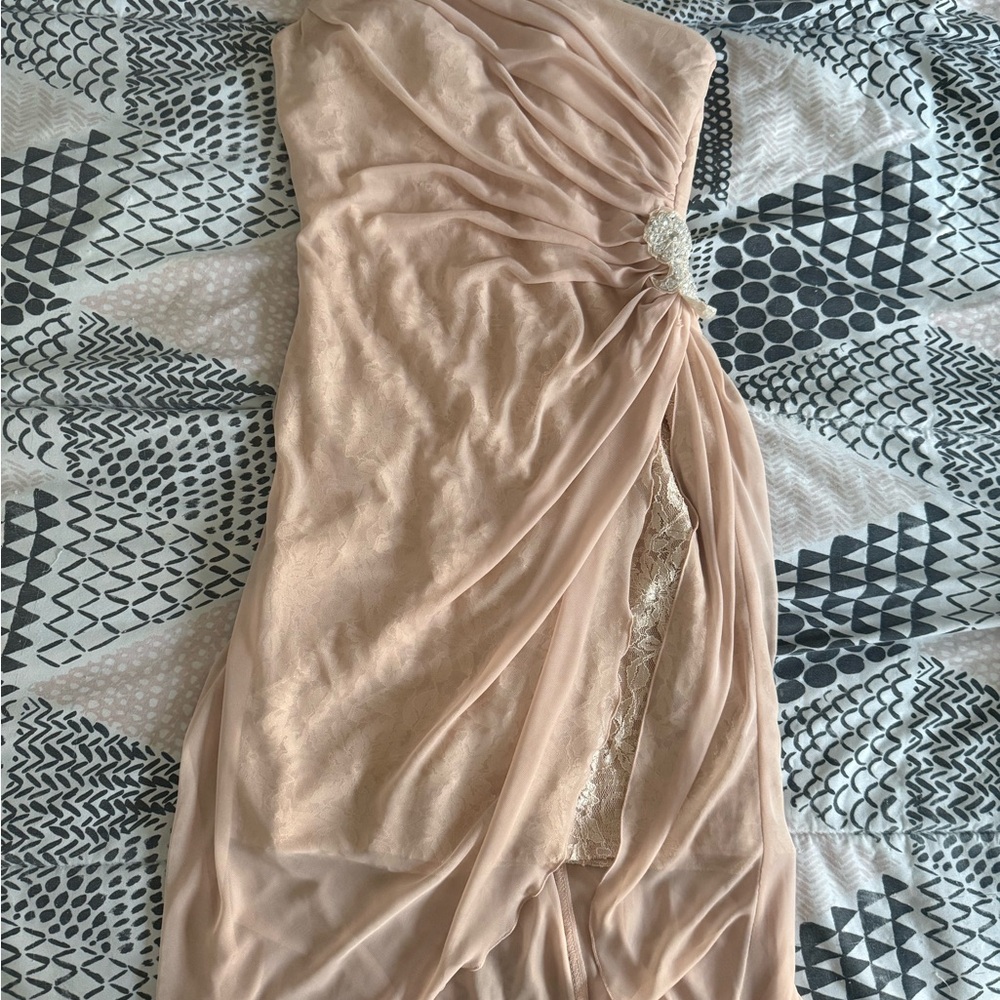 City Triangles One Shoulder Blush Dress